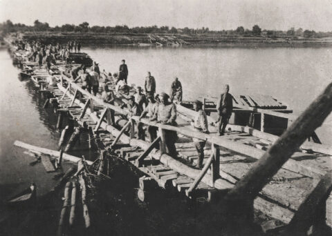 Строительство моста через р. Днестр 1944г.