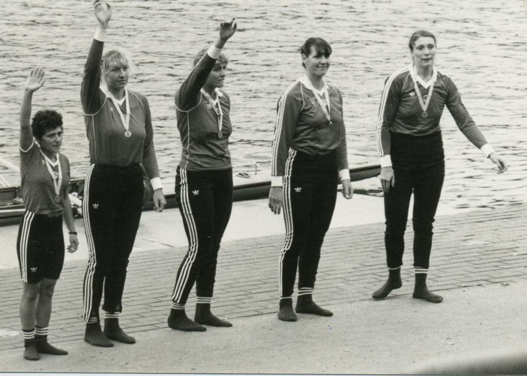 Сборная СССР победитель чемпионата мира по академической гребле. Крайняя справа – Александрова Попова Лариса Михайловна
